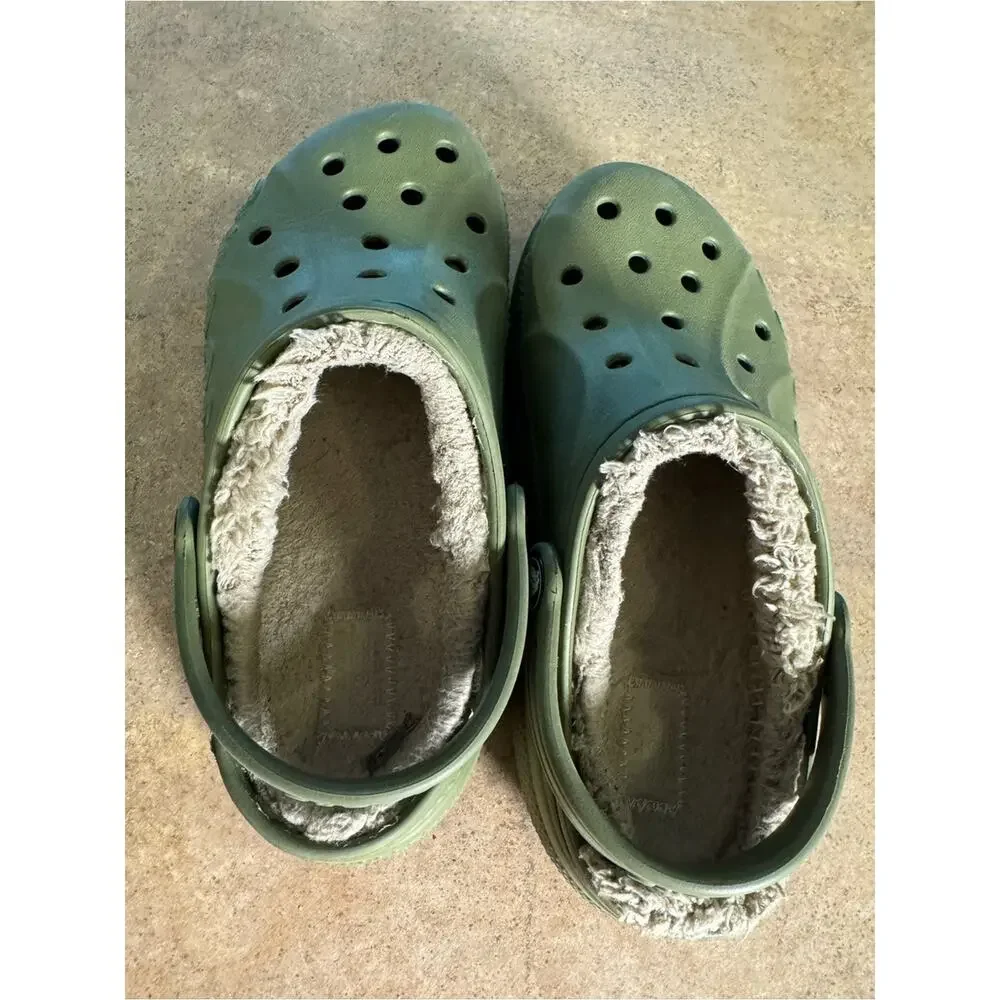 Crocs Kids Olive Green Fleece-Lined Slip-On Clogs Boys Size 2 Baya Lined Clogs